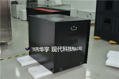 我司21號(hào)發(fā)貨浙江，為浙江某公司提供定制款恒溫恒濕戶外投影儀安裝柜(圖3)